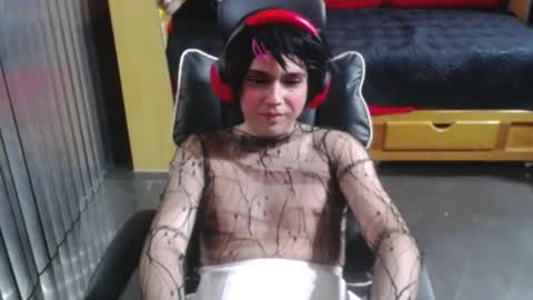 cutest_princess online show from 16, 4, 2026