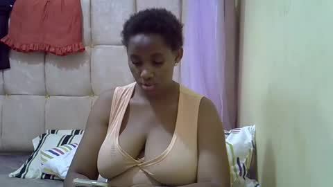 Snapshot of cutestebony1 chatting on 24, 3, 2026 cutestebony1 online show from 24, 3, 2026