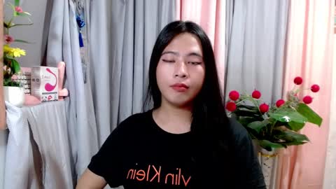 cute online show from 5, 12, 2025