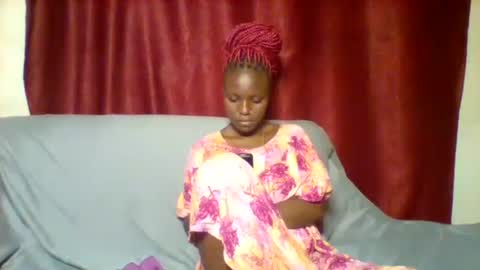 cutey_lunar online show from 4, 2, 2025