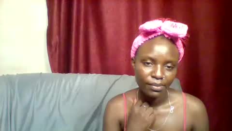 cutey_lunar online show from 16, 2, 2025