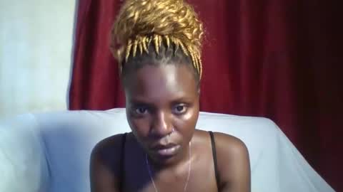 cutey_lunar online show from 11, 3, 2025