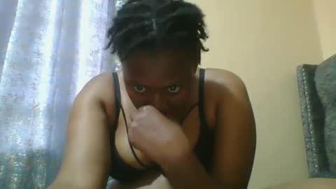 Snapshot of cutezarina chatting on 18, 5, 2026 cutezarina online show from 18, 5, 2026