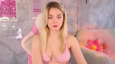 HelloMy name Eva online show from 20, 2, 2026