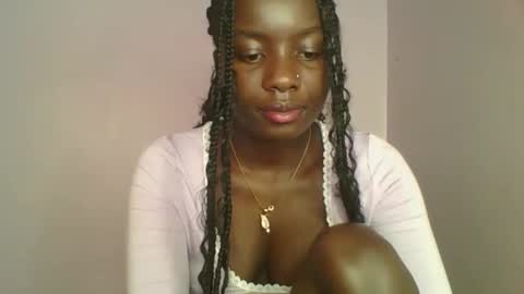 Snapshot of cutie_choco chatting on 18, 10, 2025 cutie_choco online show from 18, 10, 2025