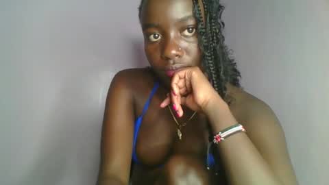 Snapshot of cutie_choco chatting on 23, 10, 2025 cutie_choco online show from 23, 10, 2025