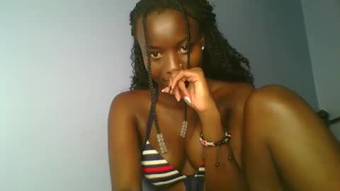 Snapshot of cutie_choco chatting on 24, 11, 2025 cutie_choco online show from 24, 11, 2025