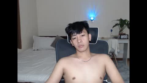 Snapshot of cutie_cumshow chatting on 26, 10, 2025 Neil Taylor online show from 26, 10, 2025