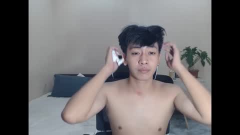 Snapshot of cutie_cumshow chatting on 4, 11, 2025 Neil Taylor online show from 4, 11, 2025