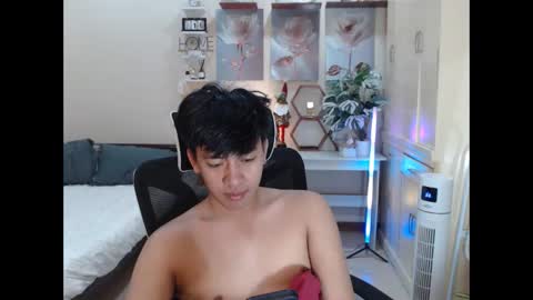 Snapshot of cutie_cumshow chatting on 18, 11, 2025 Neil Taylor online show from 18, 11, 2025