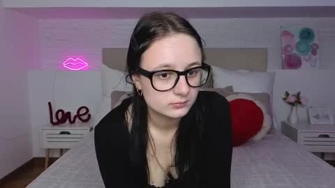 Mila online show from 12, 3, 2026