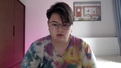 Snapshot of cutie_florence chatting on 10, 9, 2025 Sophie  Lilith online show from 10, 9, 2025