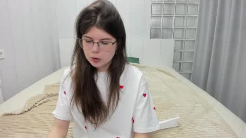 cutie_lory online show from 18, 2, 2025