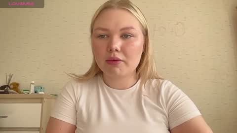 Snapshot of cutiejulie_ chatting on 16, 7, 2026 Julie online show from 16, 7, 2026
