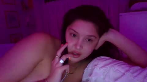 Cutieoggg420 online show from 24, 12, 2024