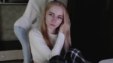 Cutti Crystal online show from 10, 3, 2026