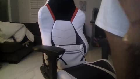 cxrlitos384092 online show from 21, 12, 2025