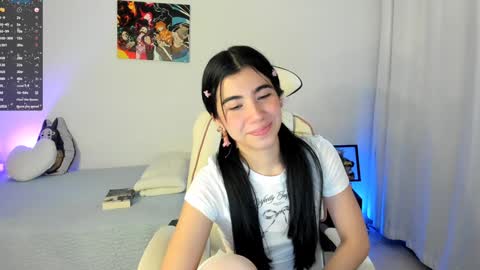 Snapshot of cyber_lizz chatting on 12, 12, 2024 Liz online show from 12, 12, 2024