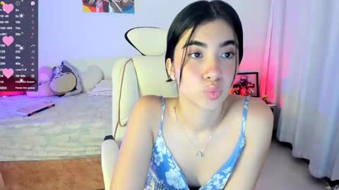 Snapshot of cyber_lizz chatting on 12, 3, 2025 Liz online show from 12, 3, 2025