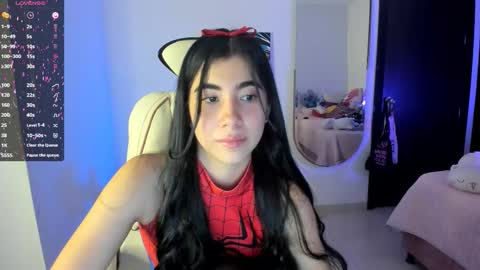 Snapshot of cyber_lizz chatting on 31, 10, 2025 Liz online show from 31, 10, 2025