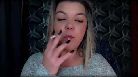 Snapshot of cyberdomme chatting on 30, 11, 2025 Full time mean bitch. online show from 30, 11, 2025