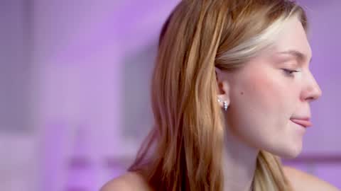 Snapshot of cyberheart_ chatting on 3, 12, 2024 EMILY online show from 3, 12, 2024