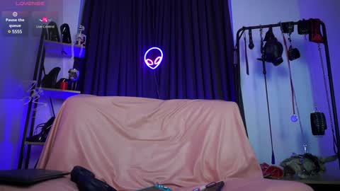 Lily Goddess online show from 7, 12, 2024