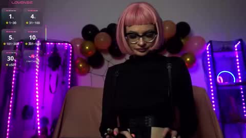 Lily Goddess online show from 25, 10, 2025