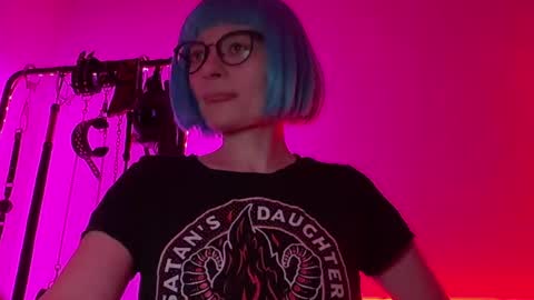 Lily Goddess online show from 7, 6, 2026