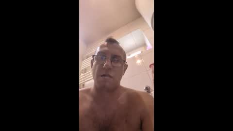 Snapshot of cymer4949 chatting on 18, 10, 2025 cymer4949 online show from 18, 10, 2025