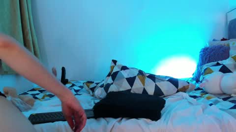 cynthiaa33 online show from 20, 1, 2025