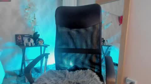 cyntia_adams online show from 16, 2, 2025