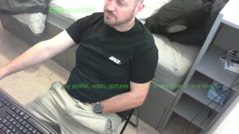 Chris online show from 13, 4, 2026