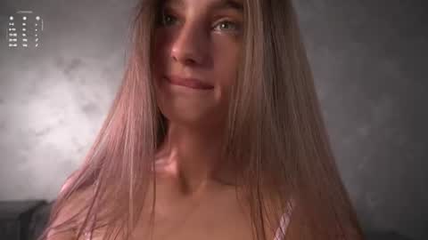 Snapshot of czamabech chatting on 10, 7, 2026 Isabella online show from 10, 7, 2026