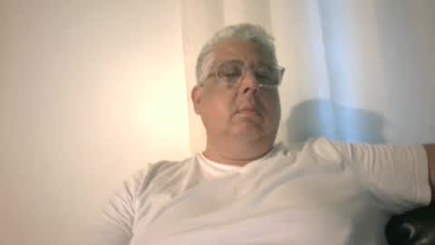 Snapshot of czar1974 chatting on 1, 3, 2026 czar1974 online show from 1, 3, 2026