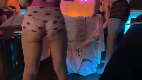 Snapshot of d3luluxx chatting on 5, 12, 2025 d3luluxx online show from 5, 12, 2025