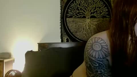 Daisy online show from 13, 2, 2025