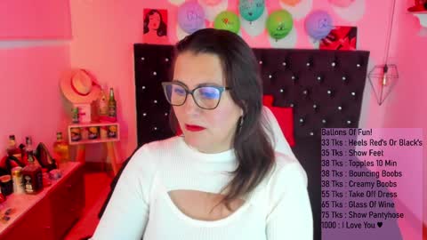 Mia  online show from 2, 2, 2025