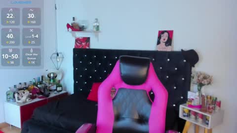 Mia  online show from 22, 2, 2025