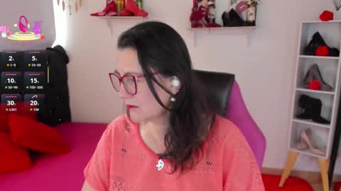 Mia  online show from 11, 9, 2025