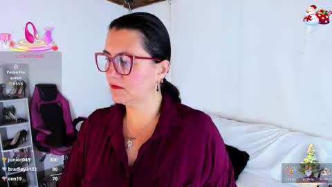 Mia  online show from 22, 12, 2025