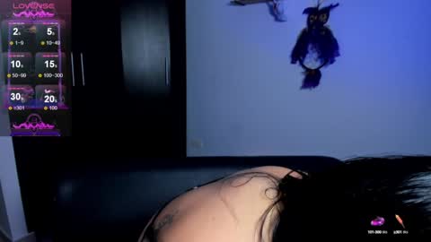 Ailyn  online show from 15, 1, 2025