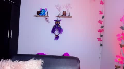 Ailyn  online show from 30, 1, 2025