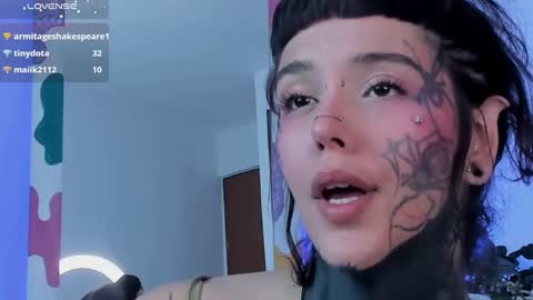 Darlene online show from 9, 3, 2025