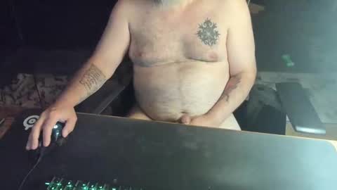 Snapshot of dadbodfatrod chatting on 10, 9, 2025 Daddy online show from 10, 9, 2025