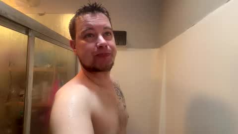 Snapshot of daddycam33 chatting on 5, 4, 2026 DaddyCam33 online show from 5, 4, 2026