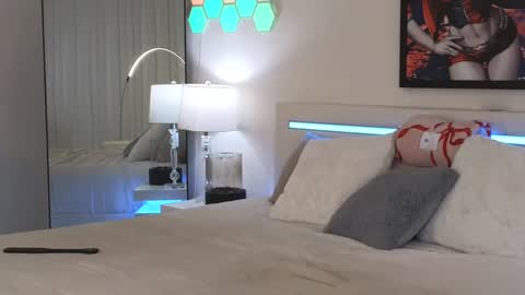 Sabrinna Bae online show from 22, 12, 2024