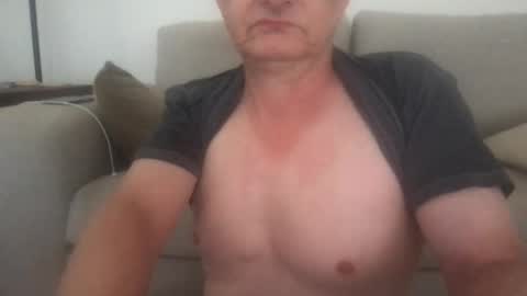 daddymike92883_1 online show from 25, 1, 2025