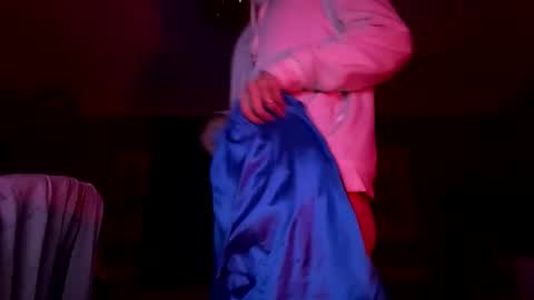 Snapshot of daddywants111128 chatting on 1, 12, 2025 daddywants111128 online show from 1, 12, 2025