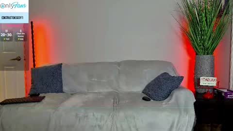 Snapshot of daddyxxluna chatting on 1, 10, 2025 ConstructionDaddy and Lady Luna online show from 1, 10, 2025